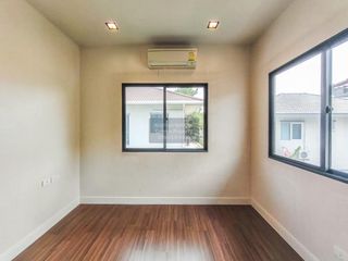 For sale 3 bedrooms house in Mueang Pathum Thani, Pathum Thani