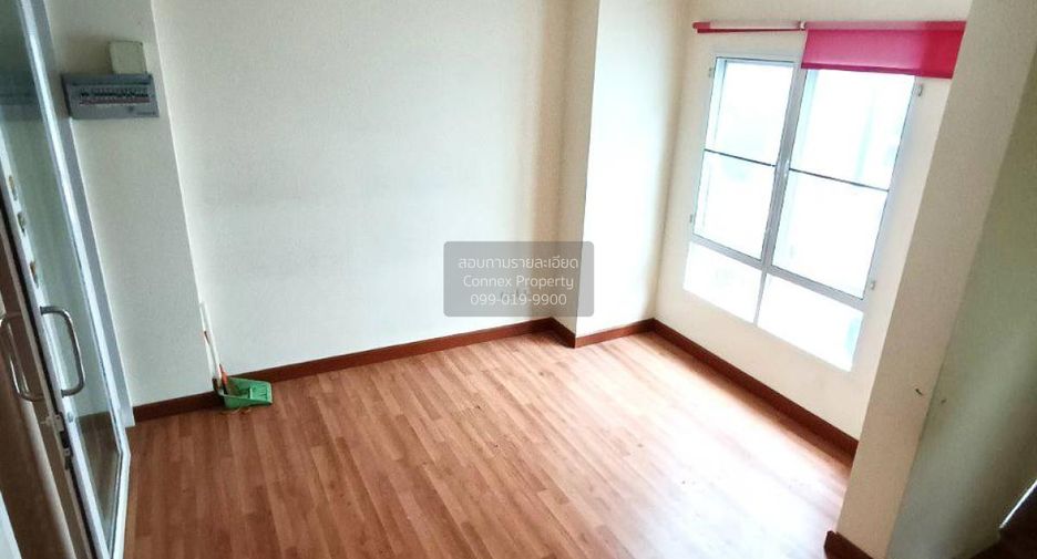 For sale 3 bedrooms townhouse in Mueang Nonthaburi, Nonthaburi