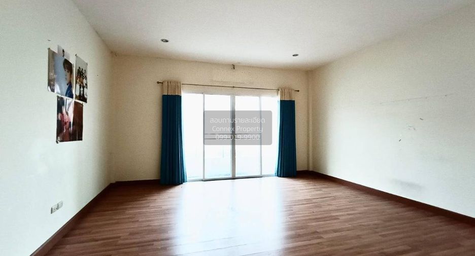For sale 3 bedrooms townhouse in Mueang Nonthaburi, Nonthaburi