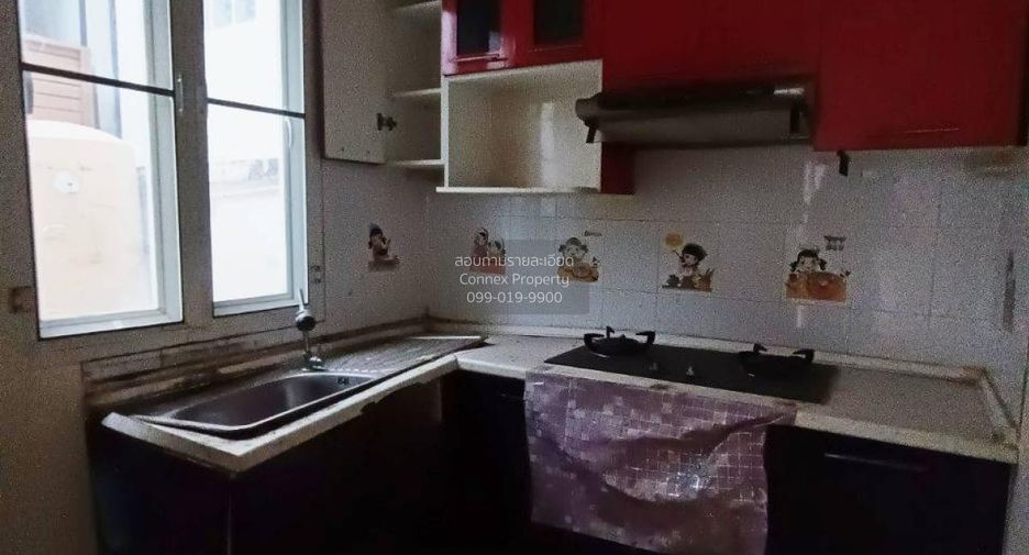 For sale 3 bedrooms townhouse in Mueang Nonthaburi, Nonthaburi