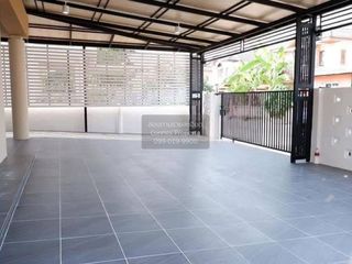 For sale 4 bedrooms house in Khlong Luang, Pathum Thani