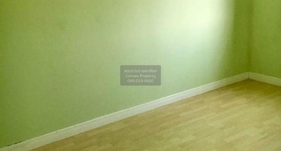For sale 3 bedrooms townhouse in Min Buri, Bangkok