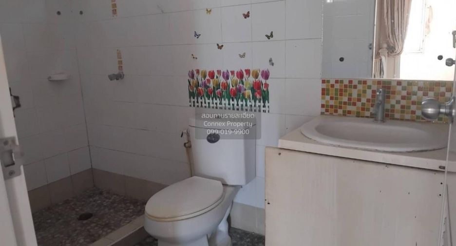 For sale 3 bedrooms townhouse in Don Mueang, Bangkok