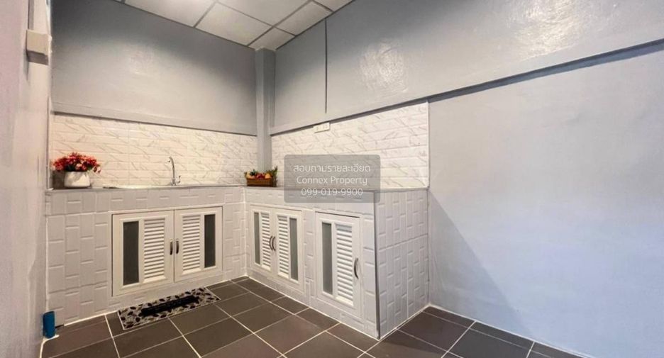 For sale 2 bedrooms townhouse in Lam Luk Ka, Pathum Thani