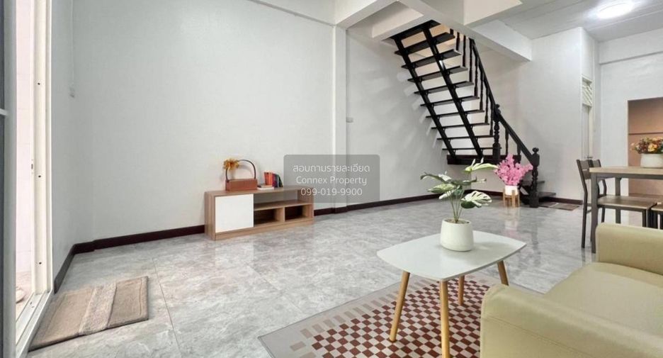 For sale 2 bedrooms townhouse in Lam Luk Ka, Pathum Thani