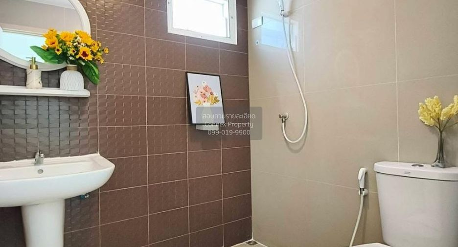 For sale 3 bedrooms townhouse in Khlong Sam Wa, Bangkok