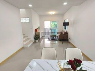 For sale 3 bedrooms townhouse in Khlong Sam Wa, Bangkok