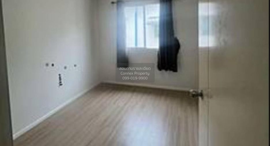 For sale 3 bedrooms townhouse in Mueang Nonthaburi, Nonthaburi