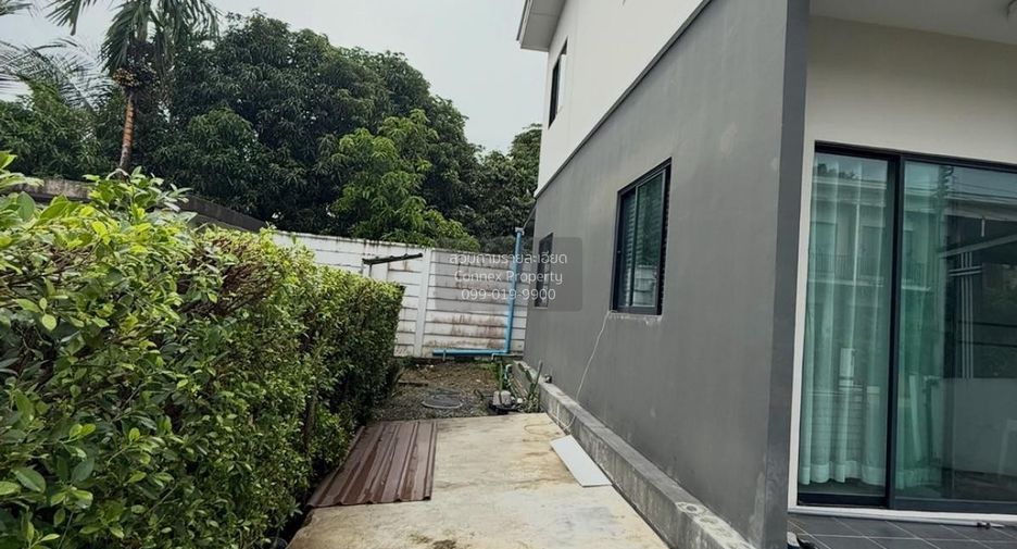 Casa adosada en venta de 3 habitaciones en Bang Bua Thong, Nonthaburi