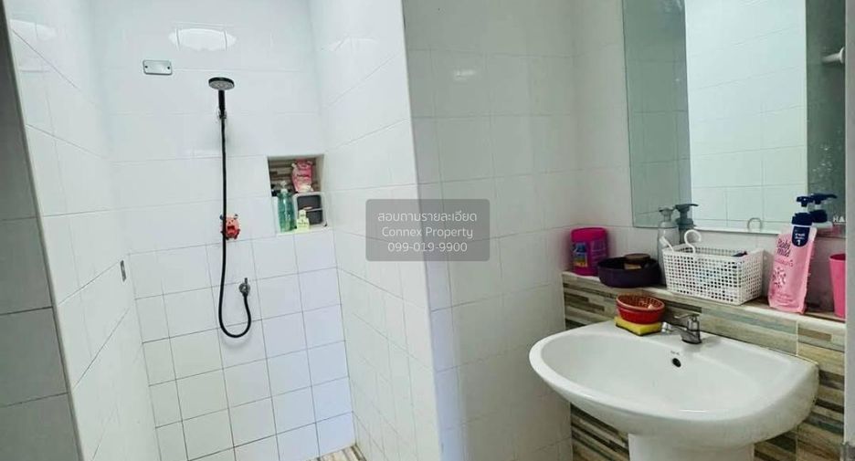 For sale 3 bedrooms townhouse in Bang Khae, Bangkok
