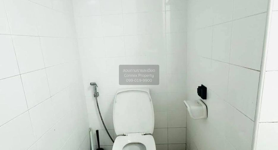 For sale 3 bedrooms townhouse in Bang Khae, Bangkok