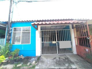 For sale 2 bedrooms townhouse in Thanyaburi, Pathum Thani