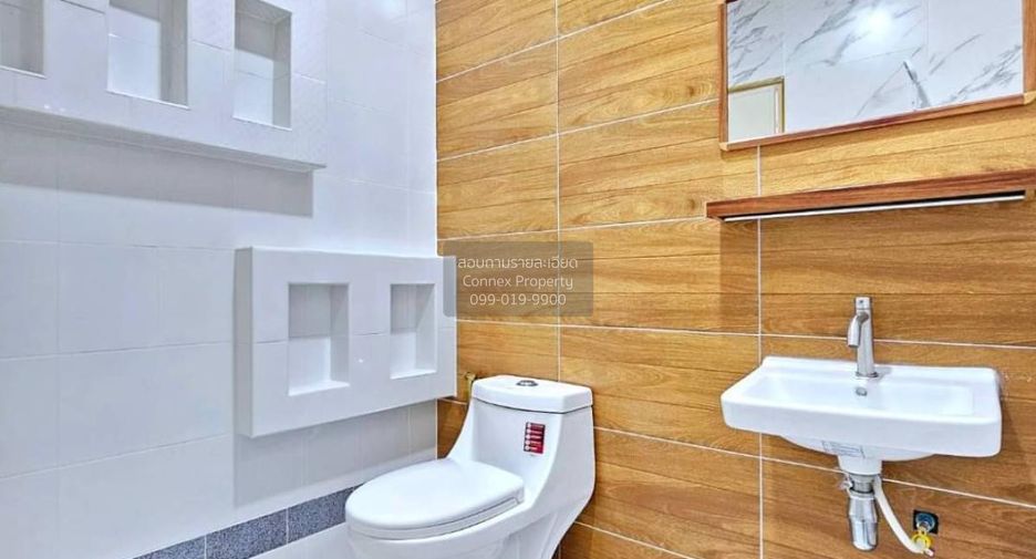 For sale 2 bedrooms townhouse in Bang Bua Thong, Nonthaburi
