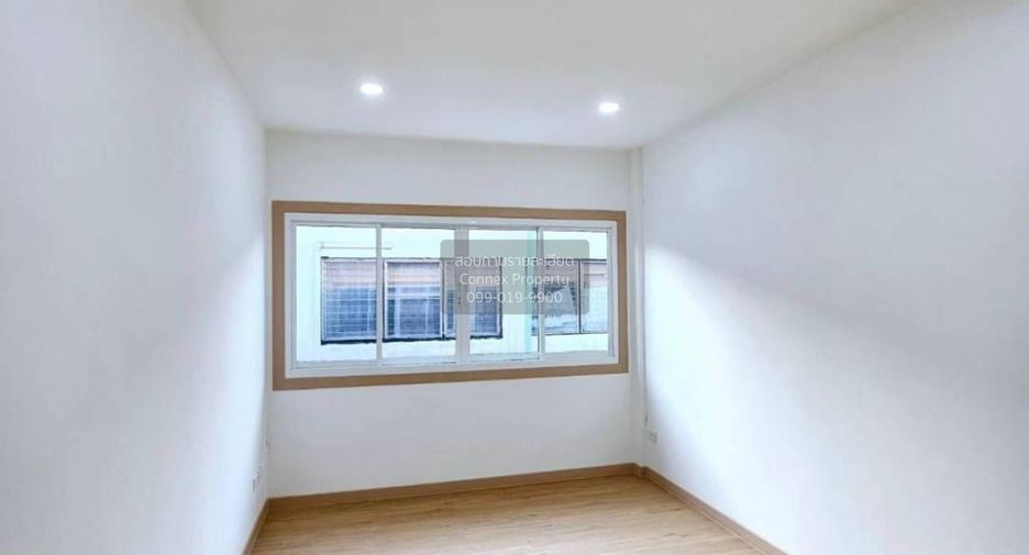 For sale 2 bedrooms townhouse in Bang Bua Thong, Nonthaburi