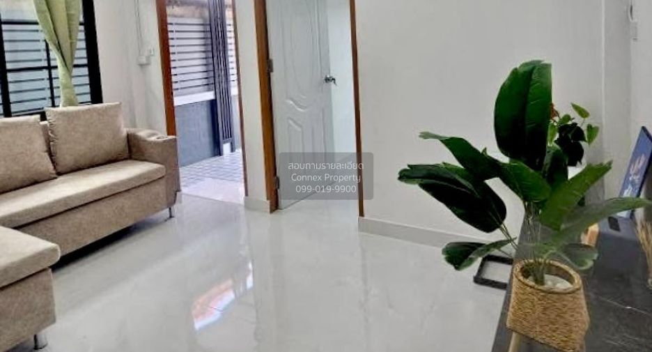 Reihenhaus zum Kauf mit 2 Zimmer in Nong Chok, Bangkok