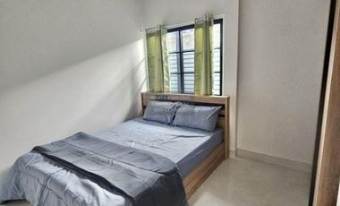 Reihenhaus zum Kauf mit 2 Zimmer in Nong Chok, Bangkok