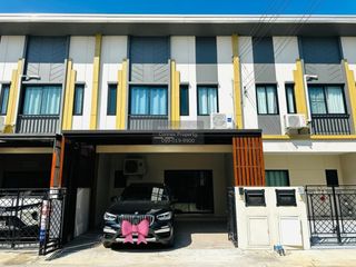For sale 3 bedrooms townhouse in Thanyaburi, Pathum Thani