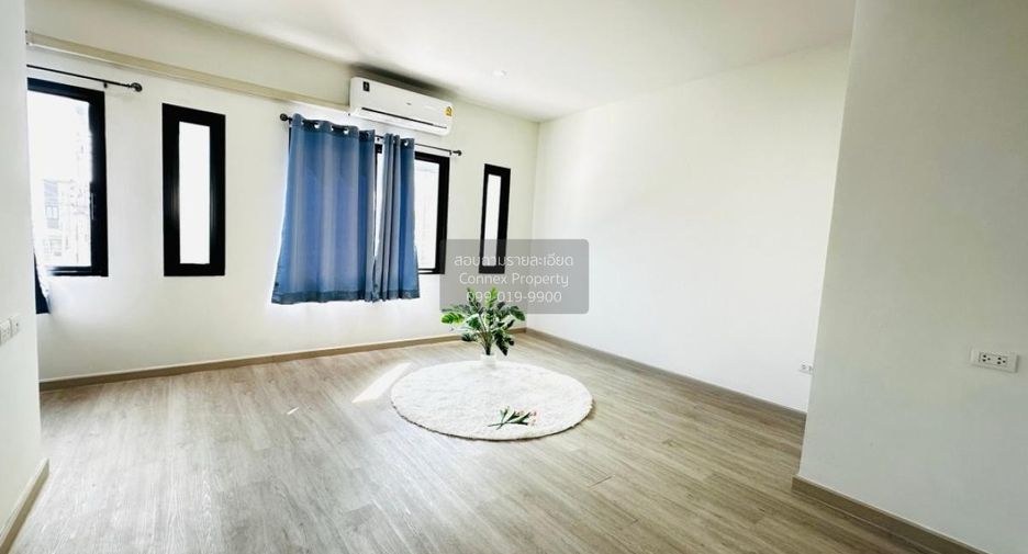 For sale 3 bedrooms townhouse in Thanyaburi, Pathum Thani