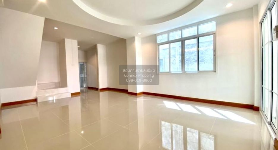 For sale 3 bedrooms townhouse in Lam Luk Ka, Pathum Thani