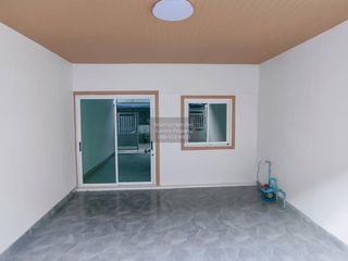 Reihenhaus zum Kauf mit 3 Zimmer in Phra Pradaeng, Samut Prakan