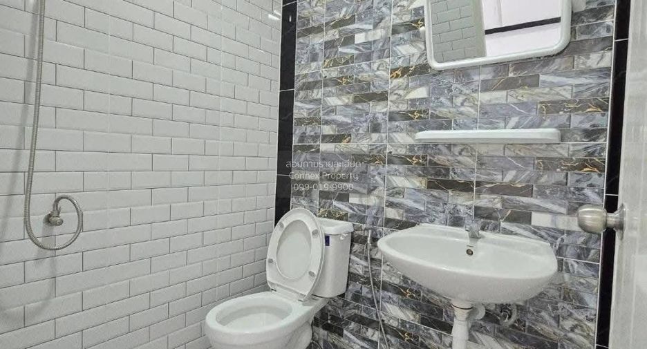 Casa en venta de 4 habitaciones en Thanyaburi, Pathum Thani