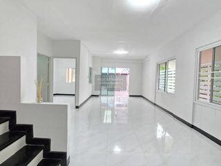 For sale 4 bedrooms house in Thanyaburi, Pathum Thani