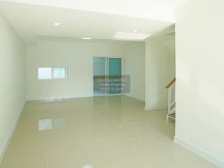 For sale 3 bedrooms townhouse in Sai Noi, Nonthaburi