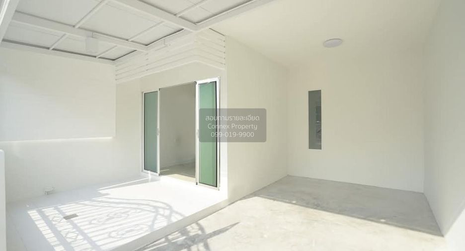 For sale 3 bedrooms townhouse in Sai Noi, Nonthaburi