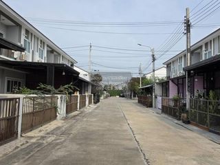 For sale 4 bedrooms townhouse in Bang Bua Thong, Nonthaburi