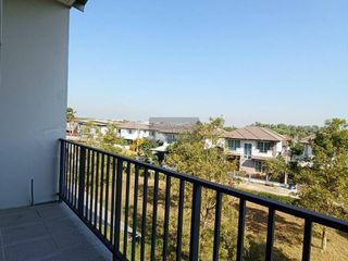 For sale 3 bedrooms townhouse in Nong Khae, Saraburi
