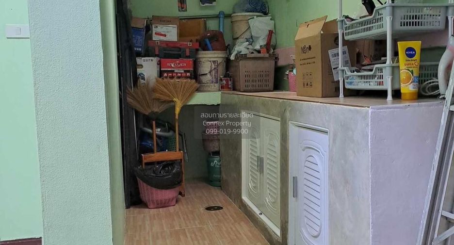 Casa adosada en venta de 2 habitaciones en Bang Pa-in, Phra Nakhon Si Ayutthaya