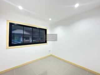 For sale 5 bedrooms townhouse in Bang Bua Thong, Nonthaburi