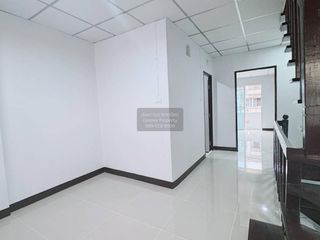 Casa adosada en venta de 3 habitaciones en Nong Khaem, Bangkok