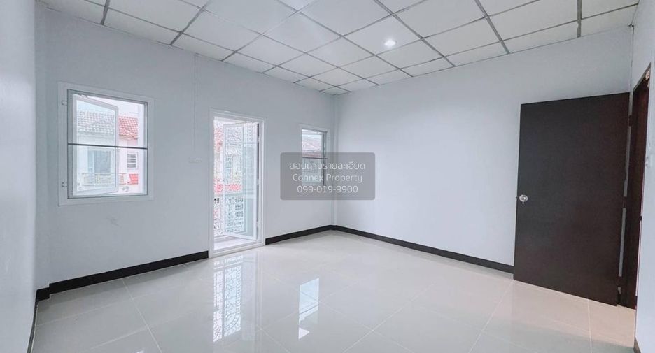 Casa adosada en venta de 3 habitaciones en Nong Khaem, Bangkok