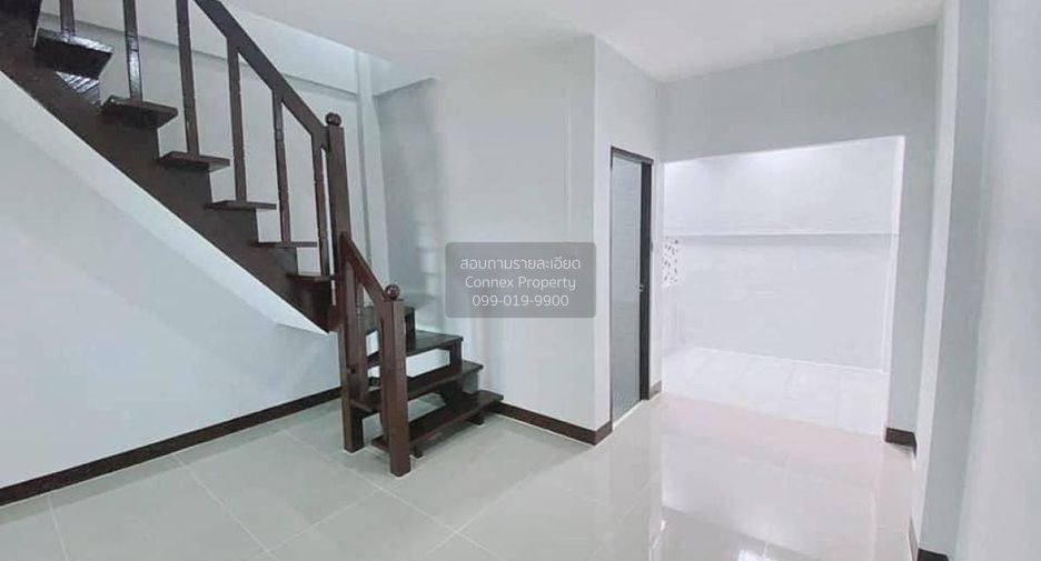 Casa adosada en venta de 3 habitaciones en Nong Khaem, Bangkok