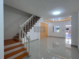 For sale 2 bedrooms townhouse in Thanyaburi, Pathum Thani