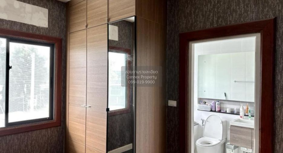 For sale 5 bedrooms house in Pak Kret, Nonthaburi