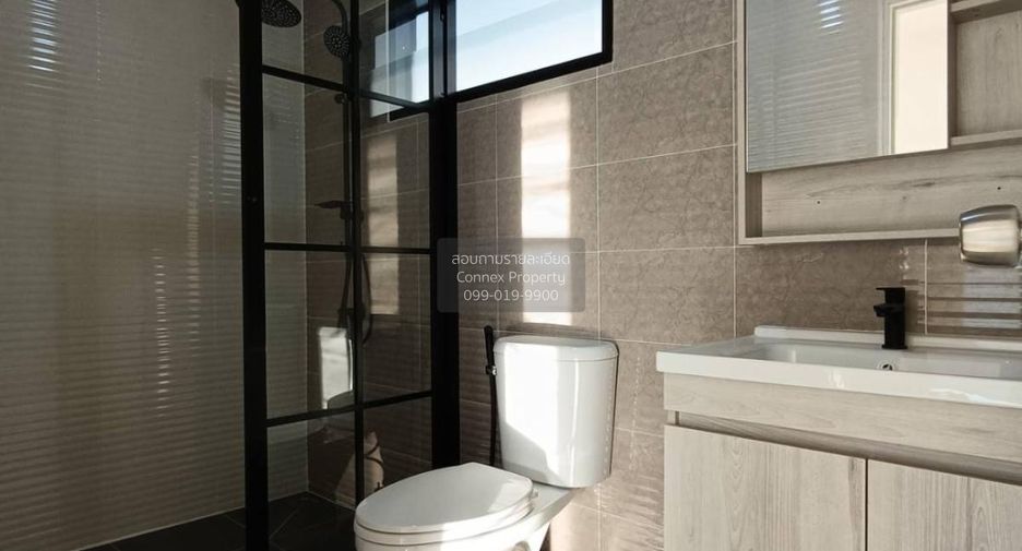 For sale 3 bedrooms townhouse in Khlong Luang, Pathum Thani