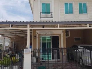À vendre 2 chambres maison de ville à Bang Sao Thong, Samut Prakan