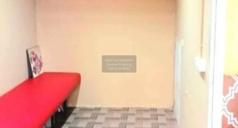 À vendre 2 chambres maison de ville à Bang Sao Thong, Samut Prakan