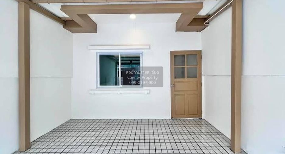 À vendre 2 chambres maison de ville à Bang Sao Thong, Samut Prakan