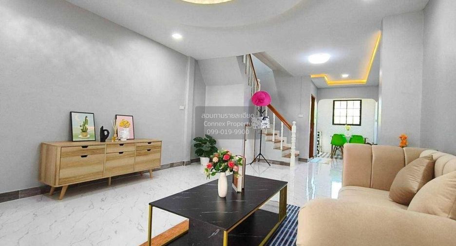 For sale 2 bedrooms townhouse in Khlong Sam Wa, Bangkok
