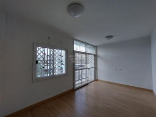 À vendre 3 chambres maison de ville à Mueang Chon Buri, Chonburi