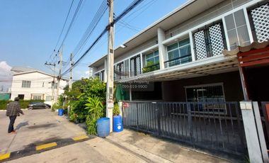 出售 3 卧室 联排别墅 在 Mueang Chon Buri, Chon Buri