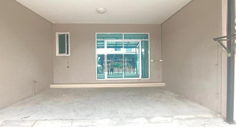 For sale 3 bedrooms townhouse in Phra Samut Chedi, Samut Prakan