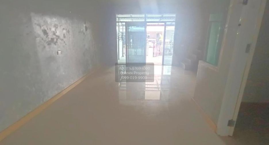 For sale 3 bedrooms townhouse in Phra Samut Chedi, Samut Prakan