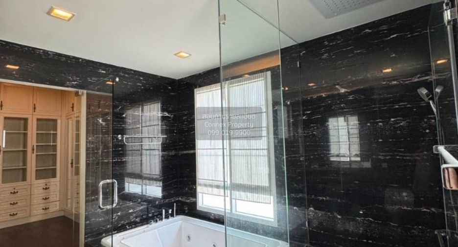 For sale 4 bedrooms house in Bang Phli, Samut Prakan