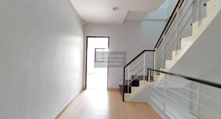 For sale 4 bedrooms townhouse in Bueng Kum, Bangkok