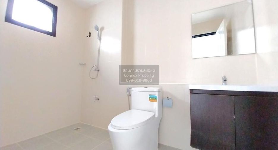 For sale 4 bedrooms townhouse in Bueng Kum, Bangkok