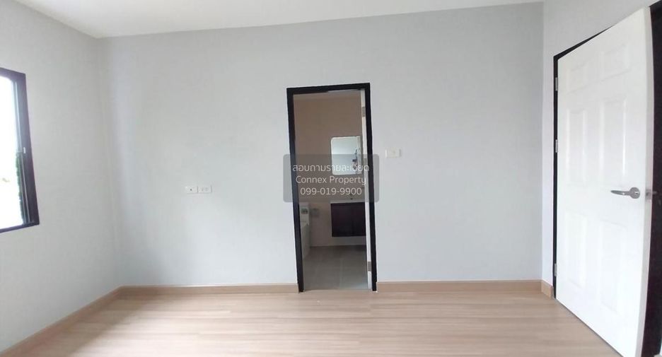 For sale 4 bedrooms townhouse in Bueng Kum, Bangkok